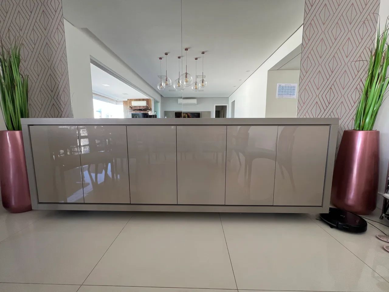 Buffet / Aparador em MDF laqueado