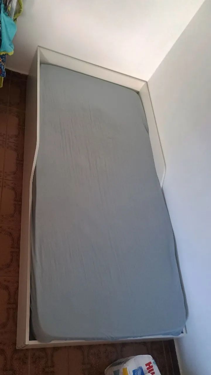 Cama montessoriana com colchão solteiro. - Foto 2