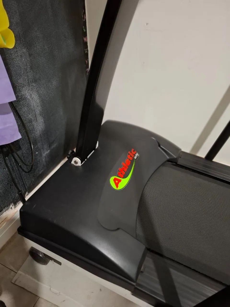 Esteira com elevação 