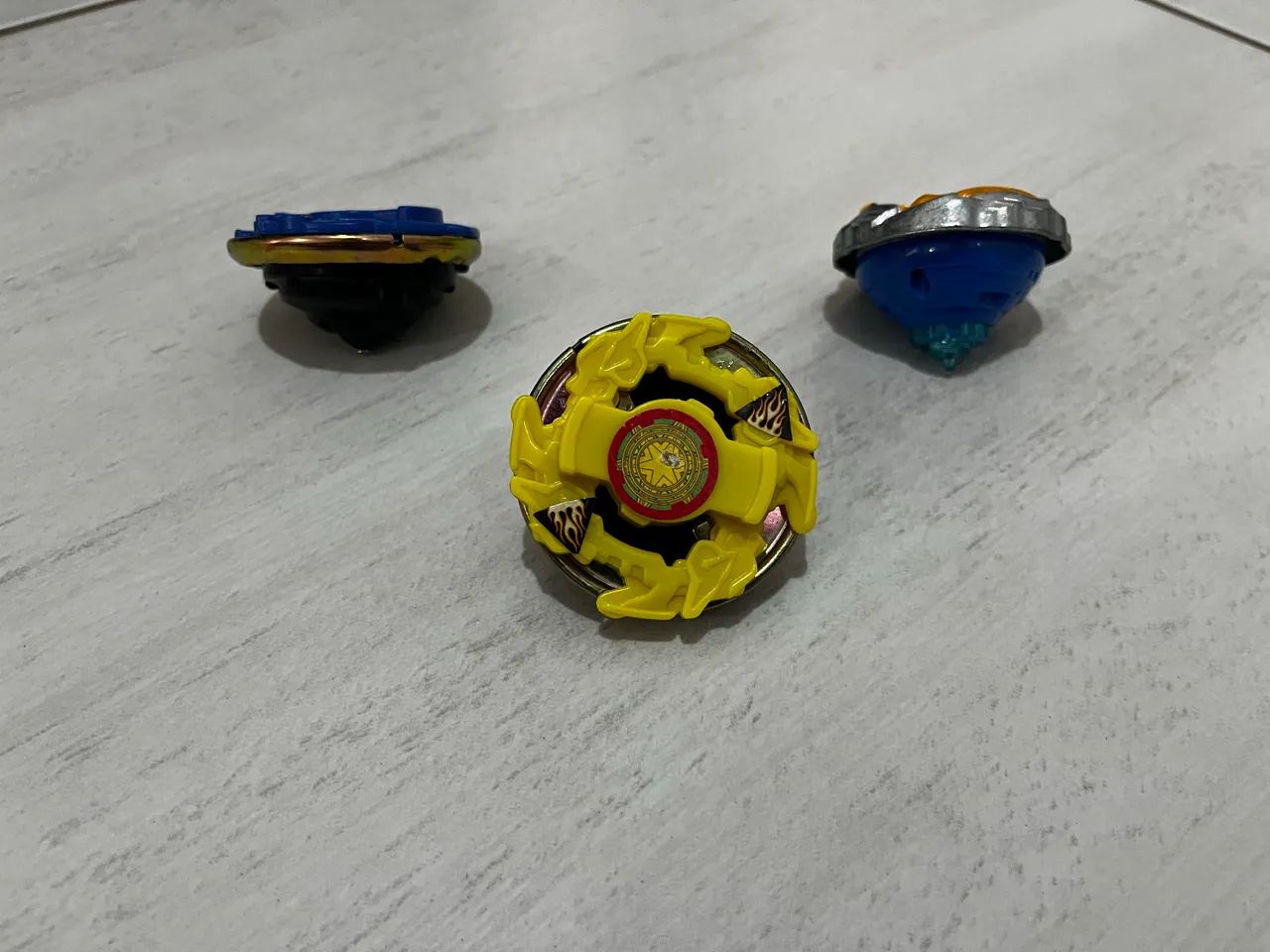 PROMOÇÃO Vendo 3 Beyblades  - Foto 3