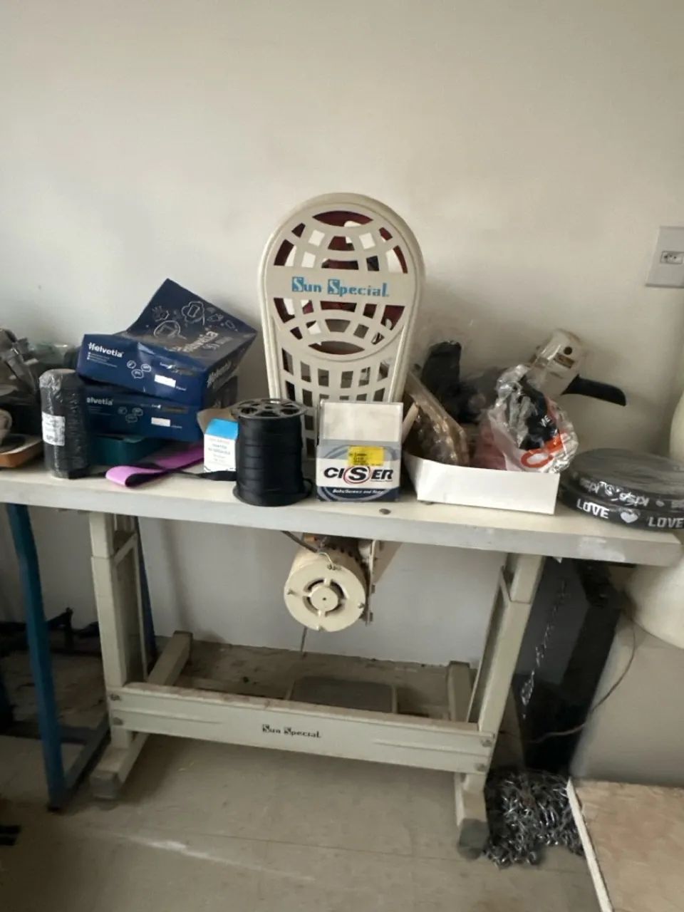 Máquina de pregar botão 