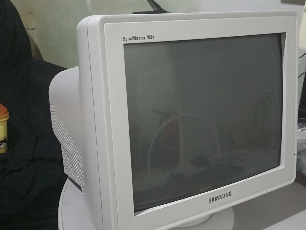 Monitor CRT Sansung 17 polegadas branco,