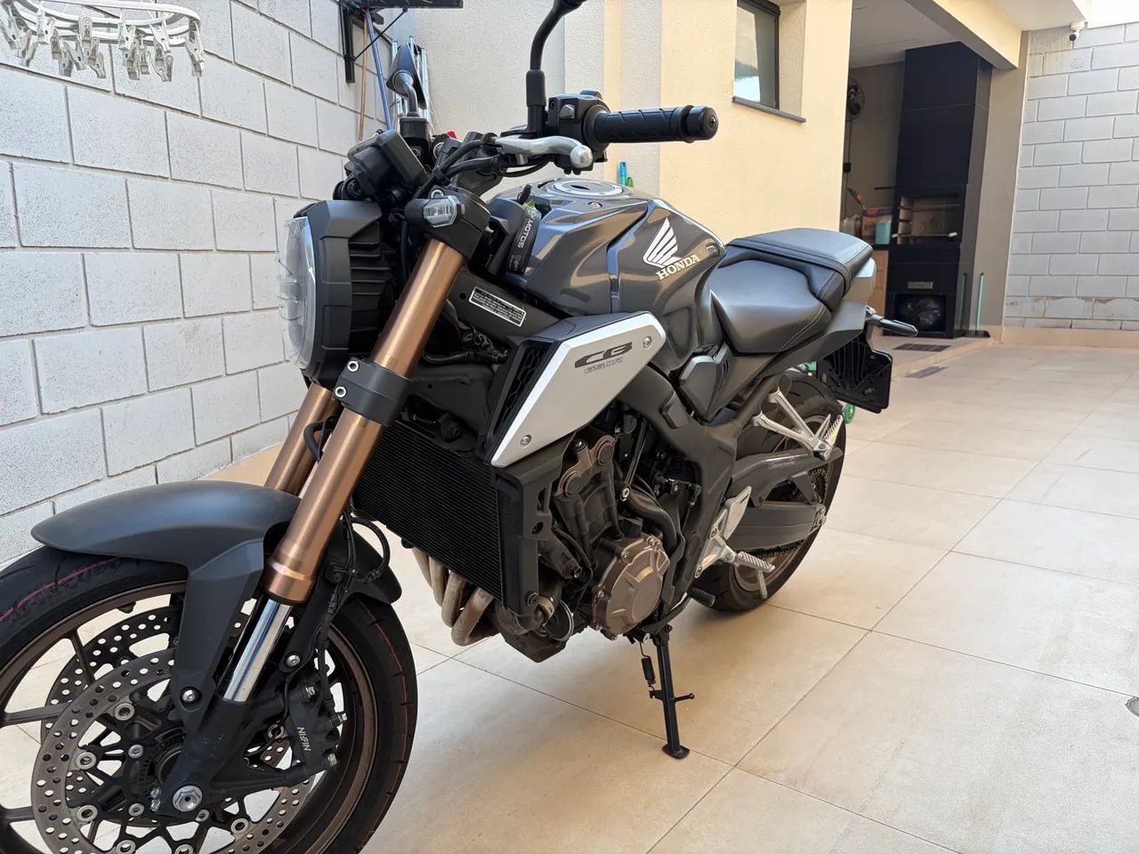 Cb 650R - Foto 2