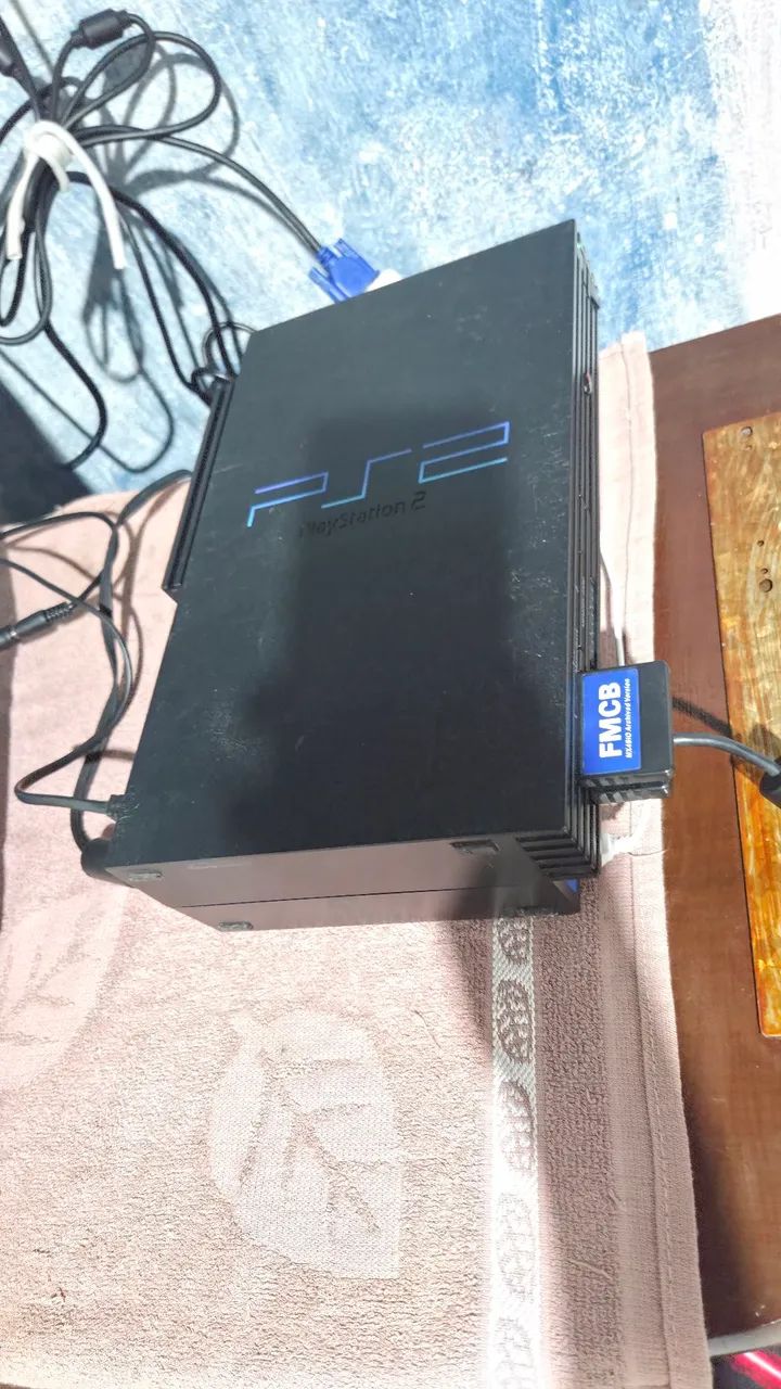 VENDO PS2 FAT COM HD INTERNO