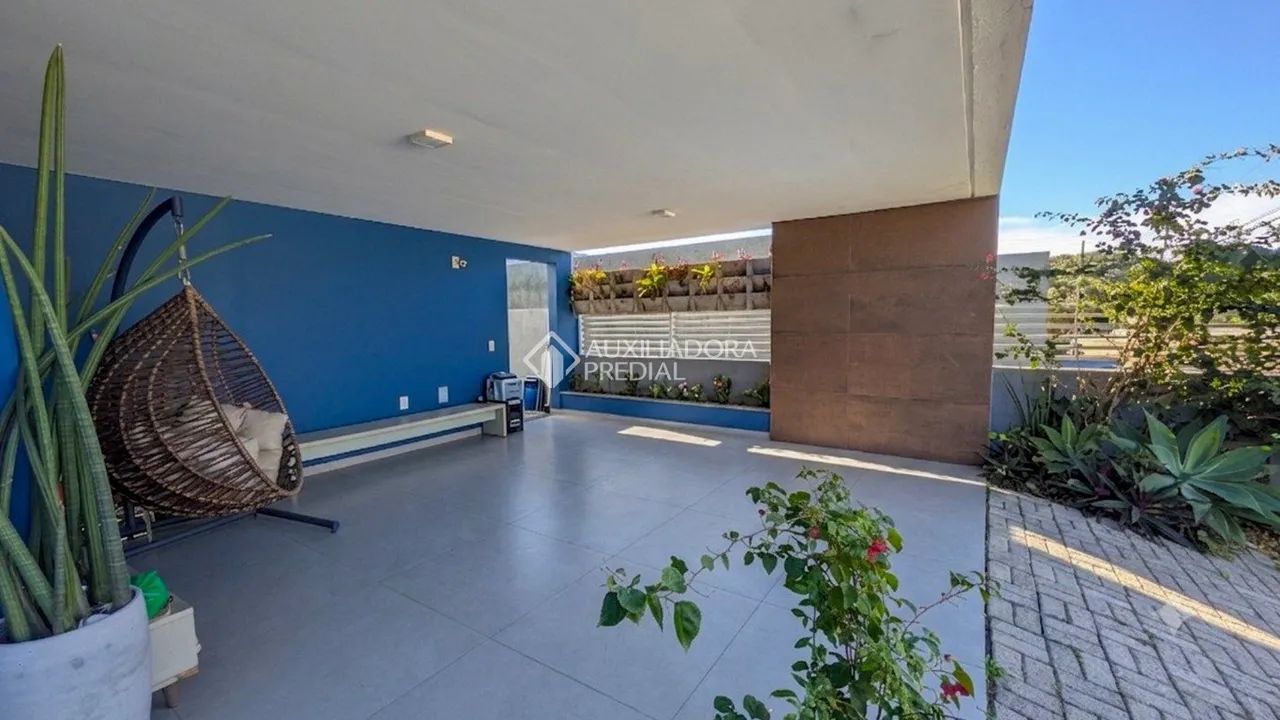 Oportunidade - Casa a 600 metros da Praia dos Açores - Foto 4