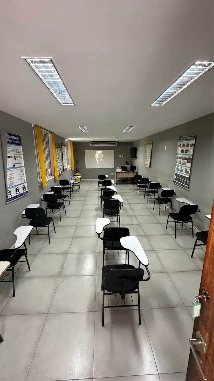 Alugo Sala de aula no centro de Bangu  - Foto 2