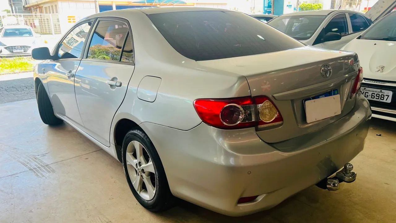 Toyota Corolla Corolla GLi 1.8 Flex 16V Aut. 2012