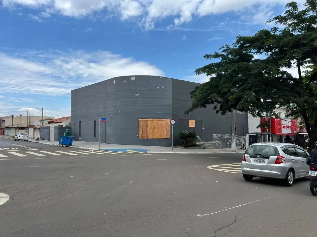 Salão para locação na principal avenida do Amanda II - Hortolandia-SP.