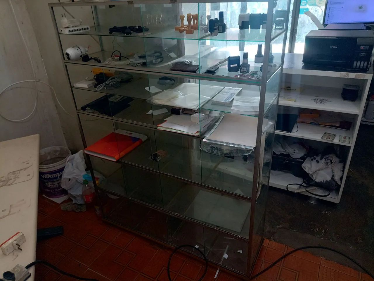 Expositor de vidro.  - Foto 2