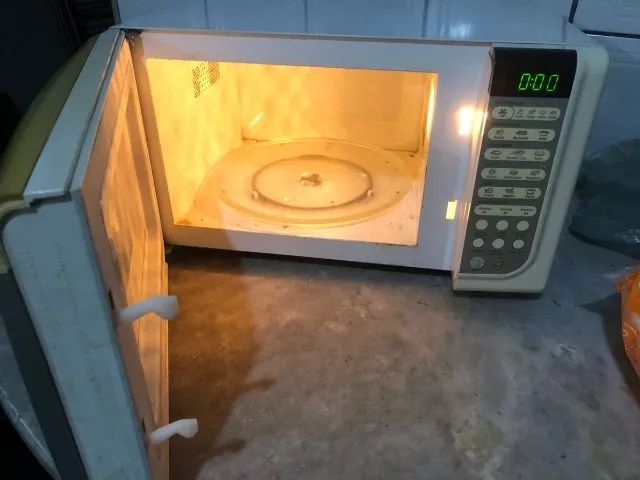 microondas electrolux - Funcionando - Não aquece - Foto 2