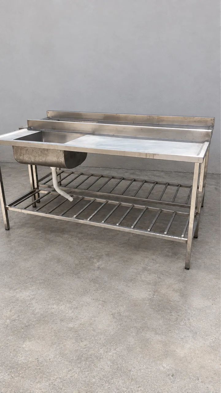 BANCADA COM PIA DE INOX 1,90x0,60m  - Foto 3