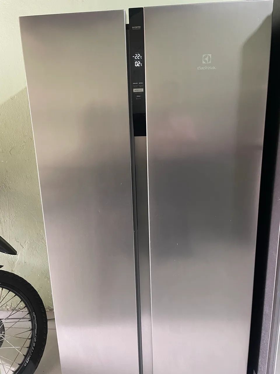 Vende-se geladeira Eletrolux 