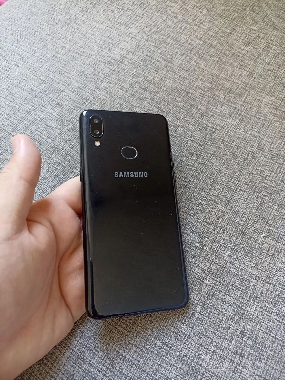 Samsung Galaxy A10s usado - Foto 2