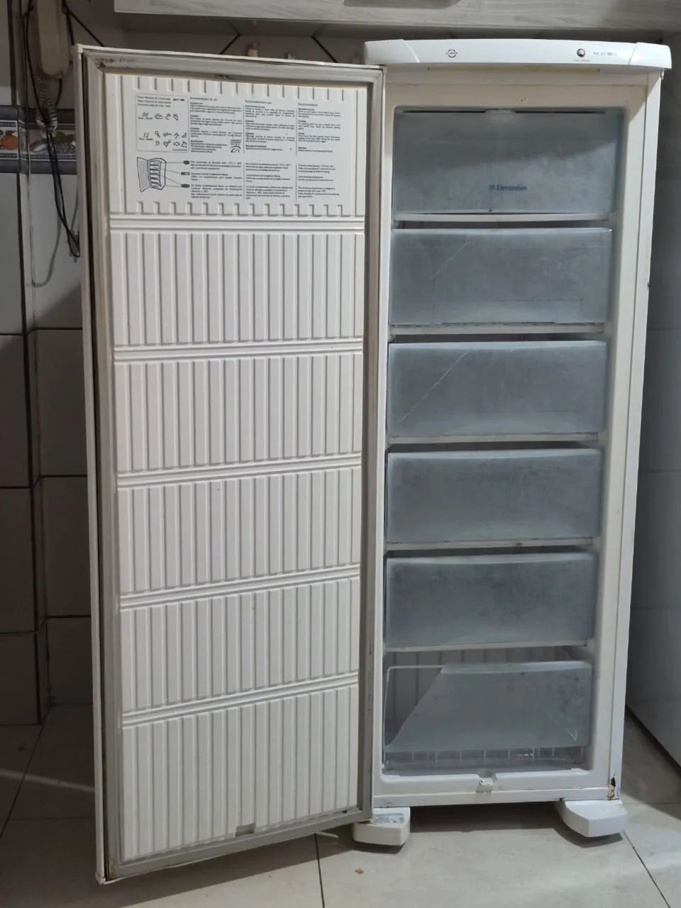 Freezer Eletrolux 263L - Foto 4