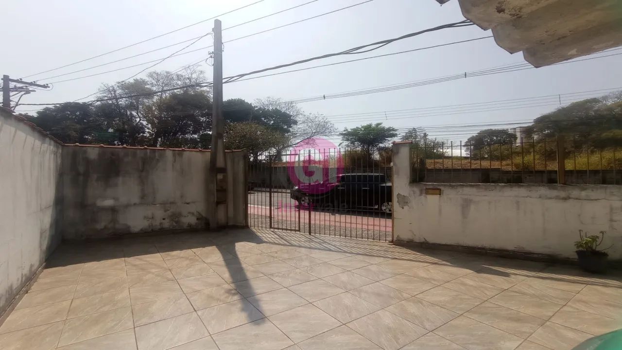 casa terrea centro jacarei 3 quartos otima localização - Foto 2