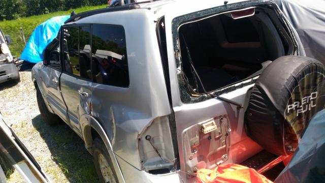 Sucata Peças Mitsubishi Pajero GLS 3.2 2002 - Foto 2
