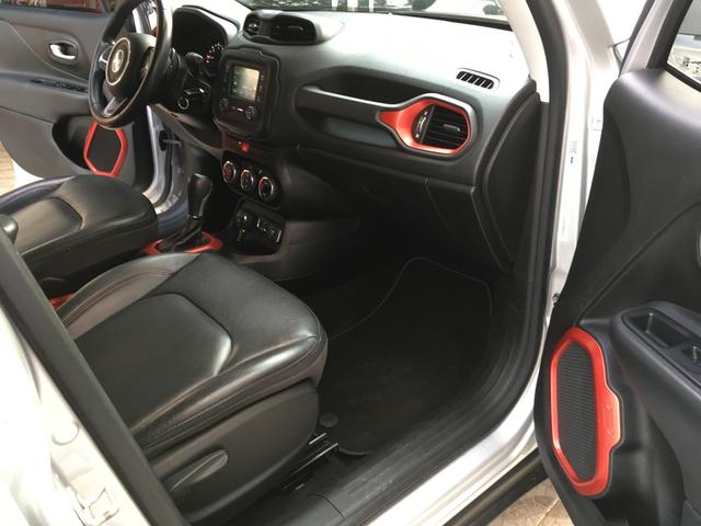 Jeep Renegade trailhawk 4x4 turbo diesel - Foto 16