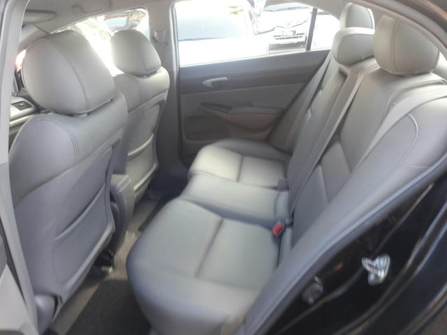 Honda Civic LXS 1.8 2010 Volante Multifuncional, Bancos Couro, Pneus Novos - Foto 9