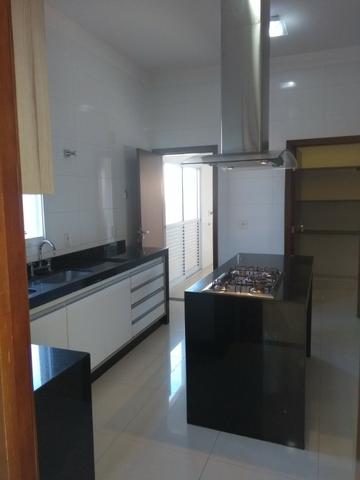 Sobrado no cond. Jd. Botanico 4 dormitórios 1 suíte e 3 apartamentos, piscina com SPA - Foto 9