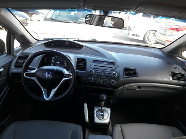 Honda Civic LXS 1.8 2010 Volante Multifuncional, Bancos Couro, Pneus Novos - Foto 7