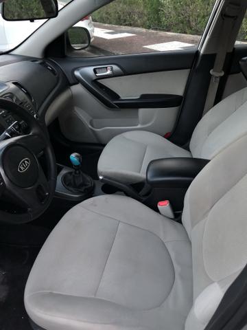 Kia cerato 2011 ex2 mecânico com ar digital, completíssimo!!! - Foto 4