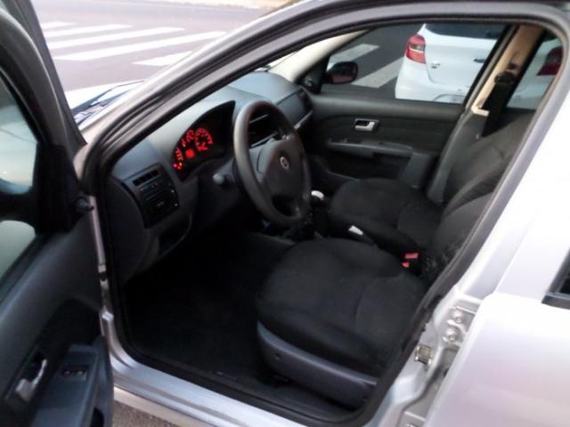 Fiat siena 2006 1.8 mpi hlx 8v flex 4p manual - Foto 7