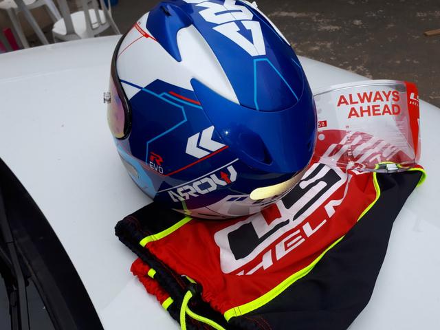 Capacete LS2 Tricomposto Arrow R Evo com 2 viseiras - Foto 2