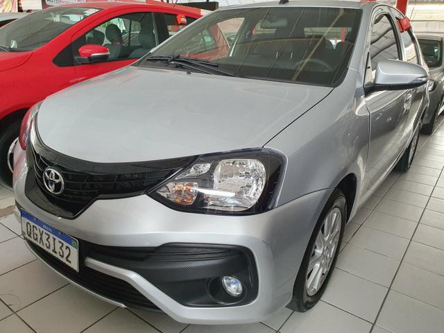 Toyota etios sedam 1.5 top 2020 aceito troca - Foto 2