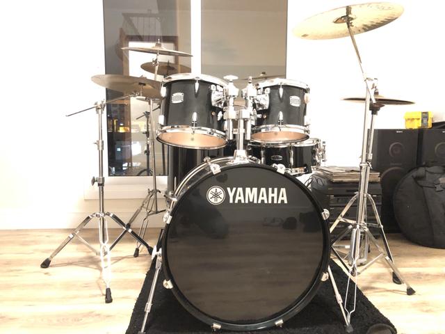 Bateria Yamaha Stage Custom