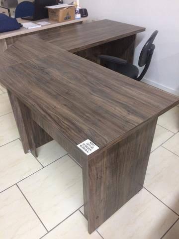 Mesa em L
