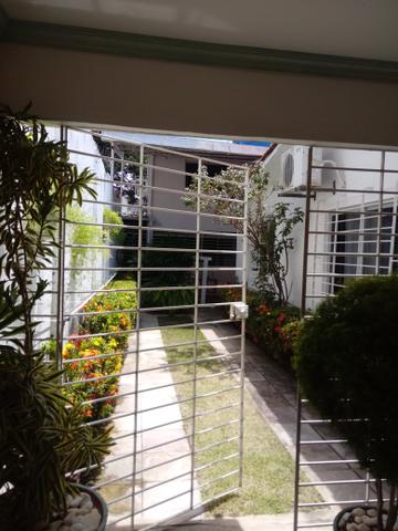 Vendo linda mansão com excelente localização - Foto 5