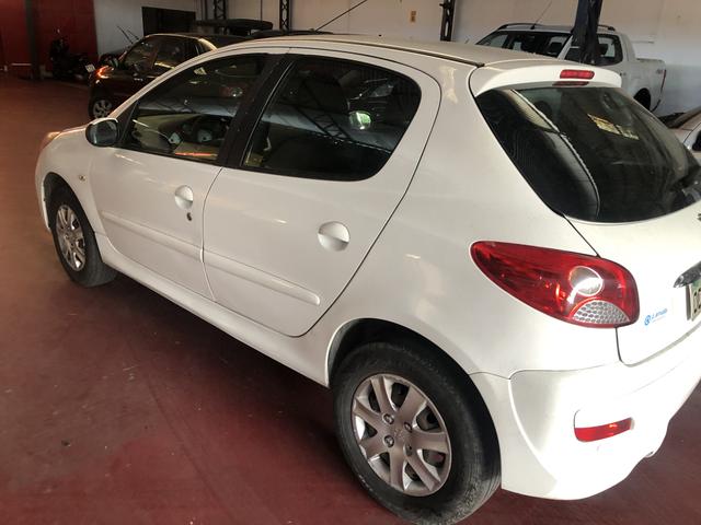 Peugeot 207 XR 1.4 2012 - Foto 5