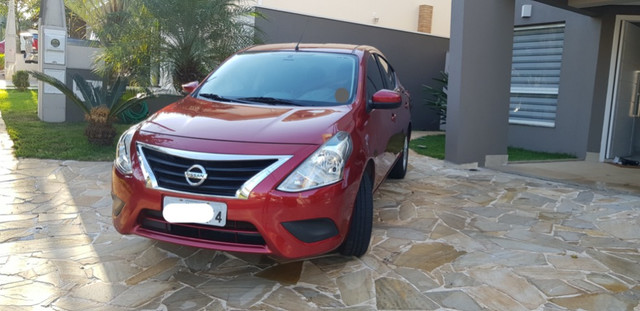 Versa Vermelho Impecável