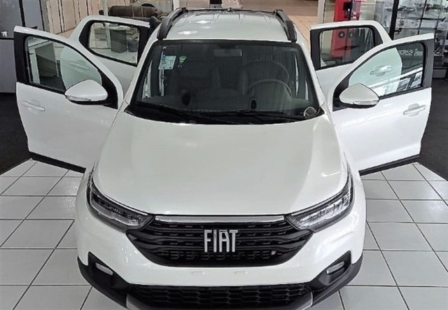 FIAT STRADA VOLCANO FLEX 2022