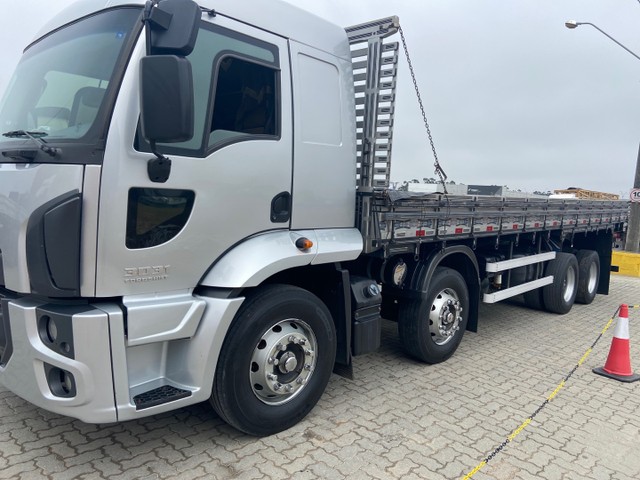 VENDE SE FORD CARGO 30 31