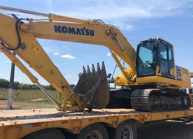 Escavadeira Komatsu Pc 210 Ano 2020