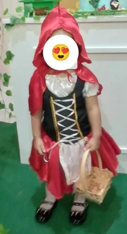 Roupinha de Boneca - Vestido de Chapelzinho Vermelho