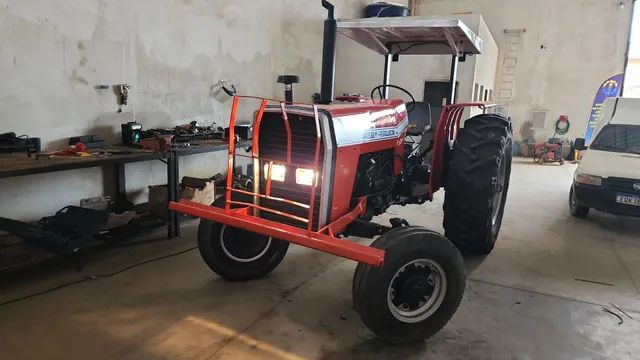 Trator MF285
