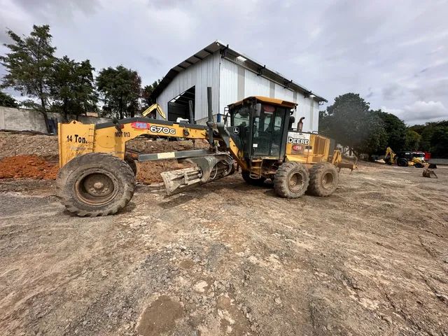 Motoniveladora John deere 670G 2014 