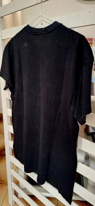 Estilosa Camiseta Hollister - Preta - Tamanho M - Foto 5