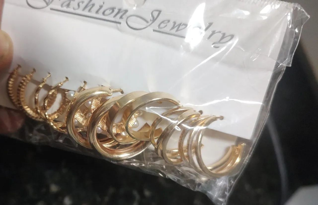 Conjunto De brincos estilo Europeu dourado - Foto 4