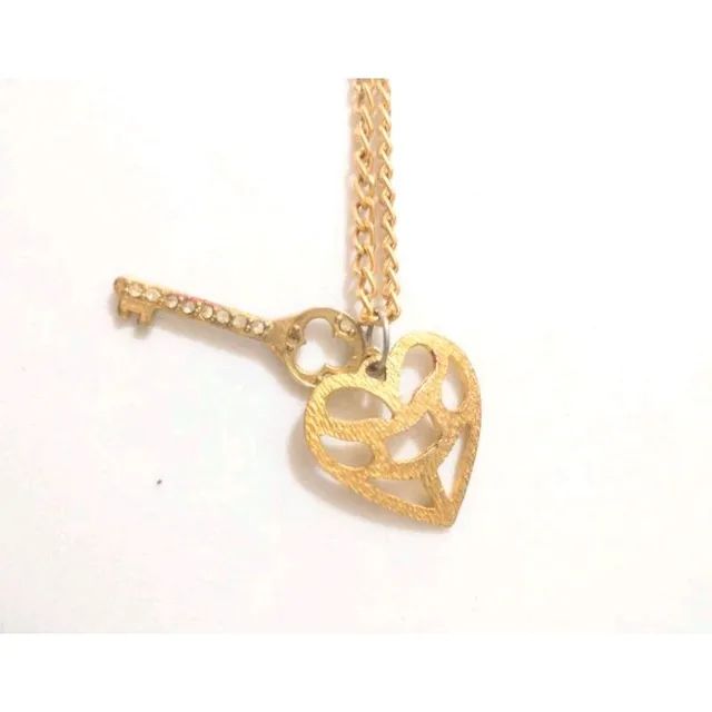 Colar pingente chave do coração - Foto 3