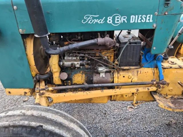 Trator Ford 8BR diesel  - Foto 4