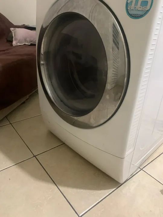 Lava e Seca Electrolux 10kg - defeito tenho o rolamento novo foto  - Foto 2