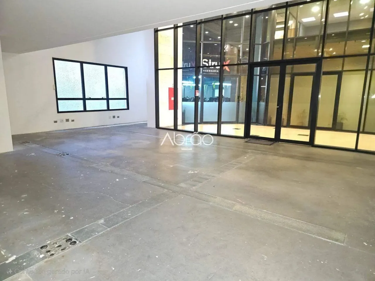 Sala Comercial para Alugar no Centro de Curitiba 130 m² no Edifício Felipe Zenedin | Ref