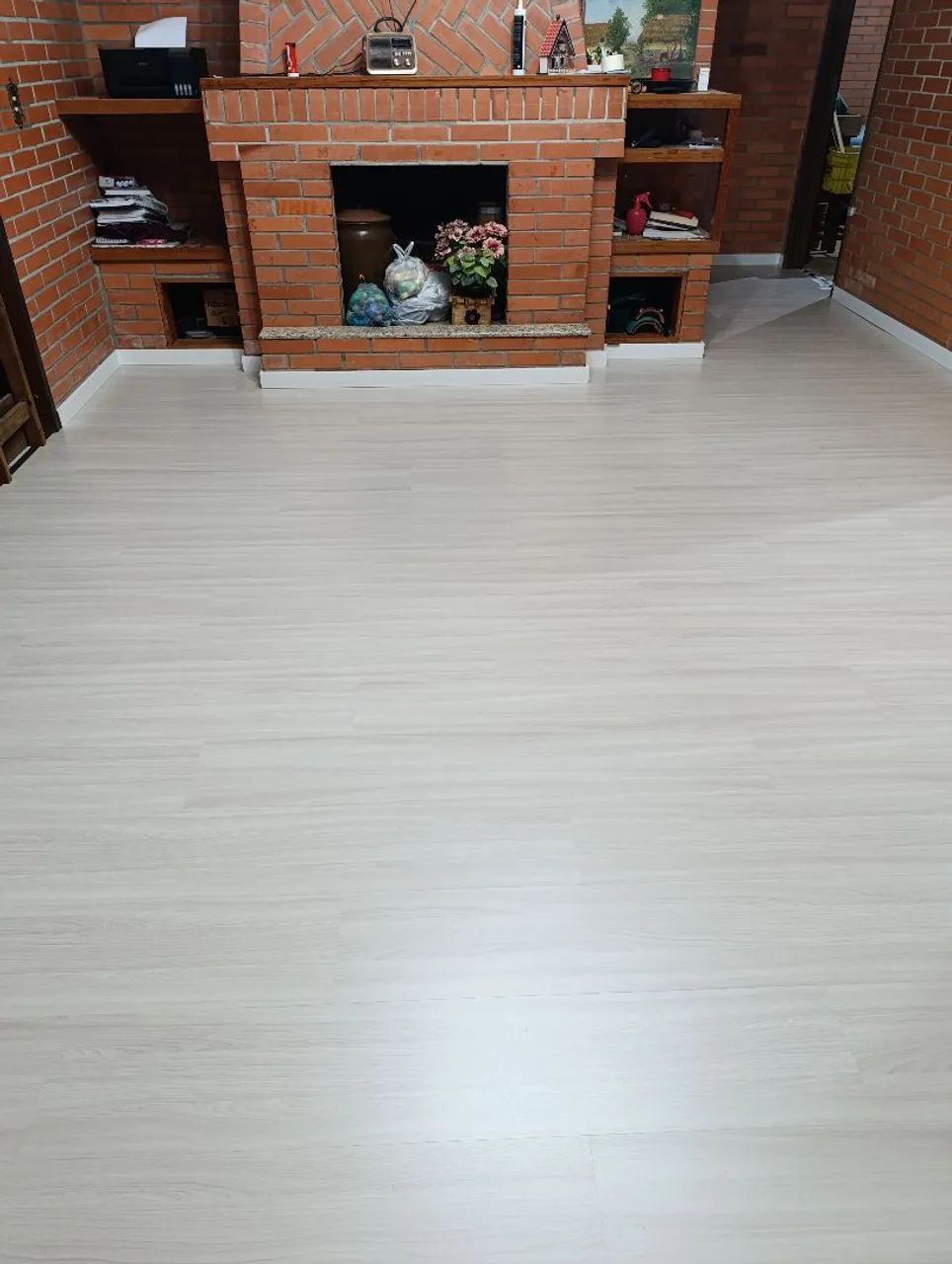 Piso Laminado, Piso Vinílico e Rodapé. - Foto 5