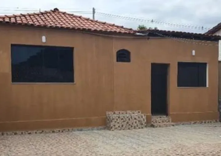 VENDE-SE casa no BENGUI