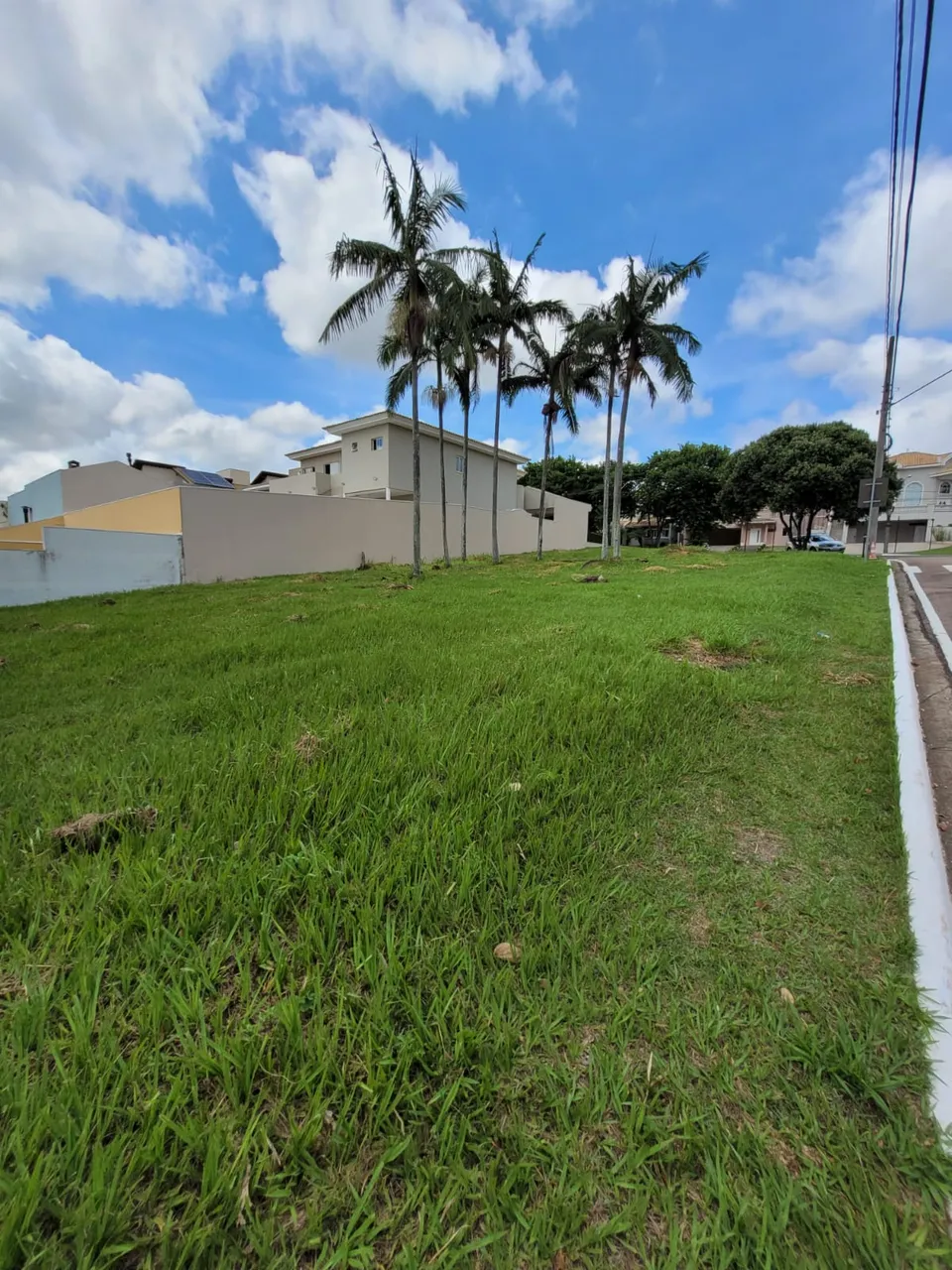 TERRENO A VENDA EM CONDOMÍNIO FECHADO EM JUNDIAÍ - TERRAS DE SÃO CARLOS - PLANO