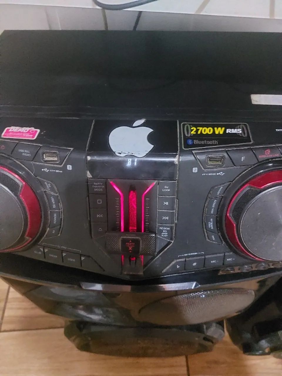 Som lg 2700w Funcionando perfeitamente. 