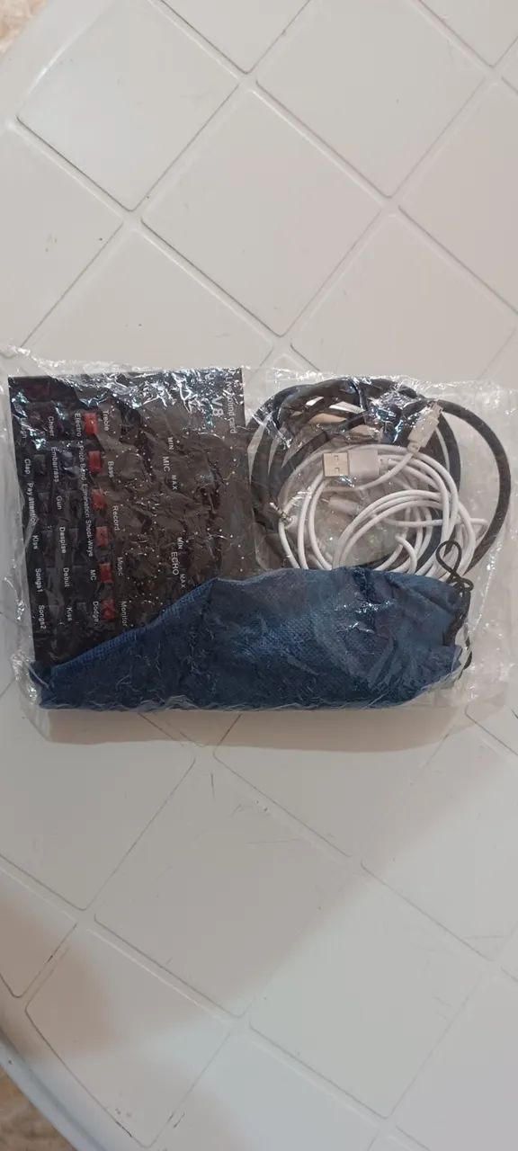 Interface live sound V8 com efeitos+ Microfone Dinâmico e cabos - Foto 5